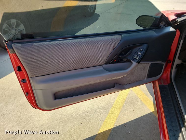 image for item MG9746 1993 Chevrolet Camaro