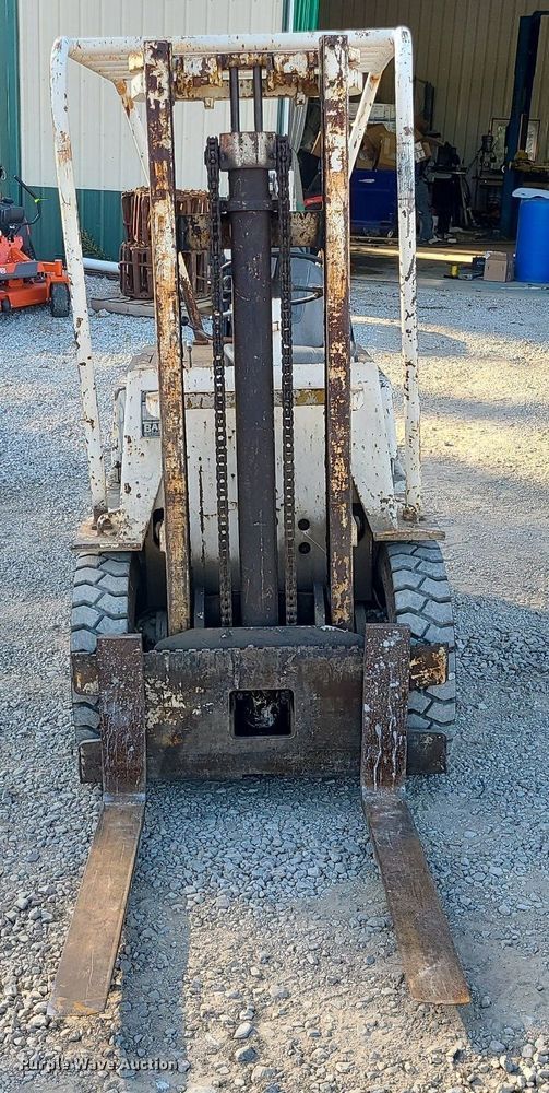 image for item MG9773 Baker FBF040  forklift