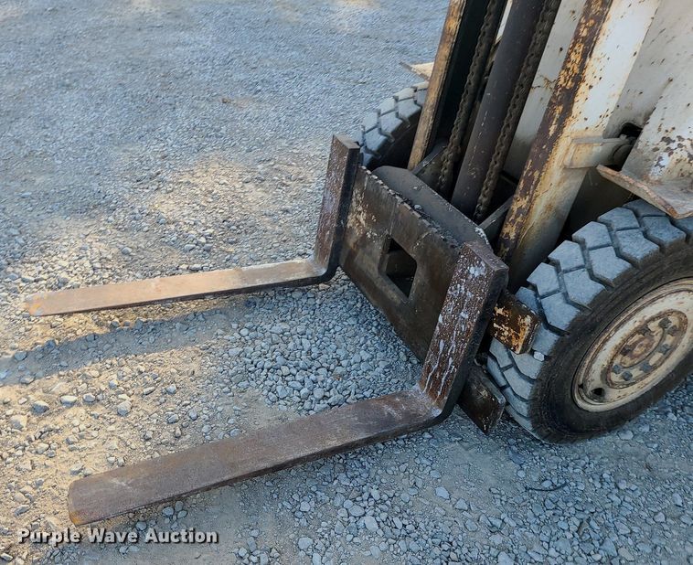 image for item MG9773 Baker FBF040  forklift