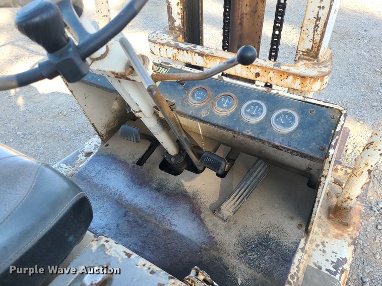 image for item MG9773 Baker FBF040  forklift