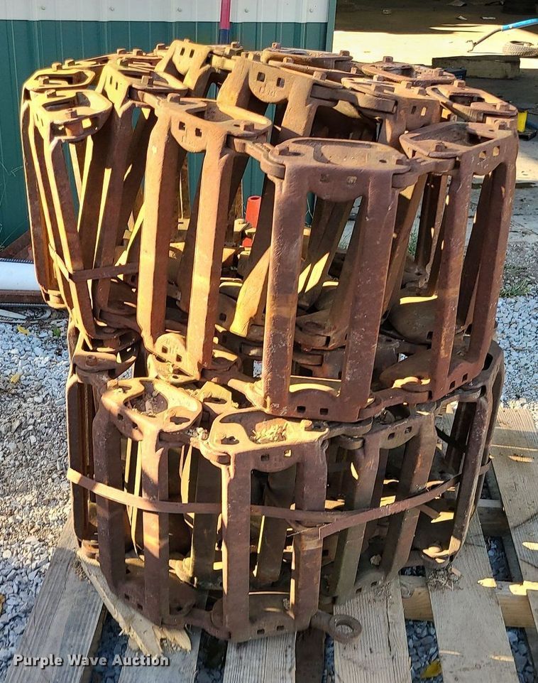 image for item MG9774 Grouser steel skid steer tracks