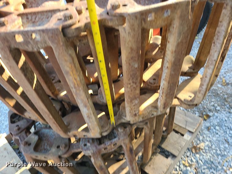 image for item MG9774 Grouser steel skid steer tracks