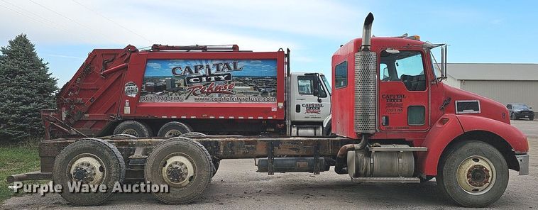 image for item MH9394 2007 Kenworth T300  truck cab and chassis