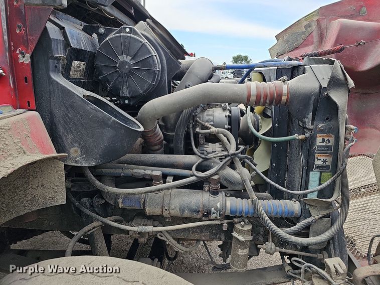 image for item MH9394 2007 Kenworth T300  truck cab and chassis