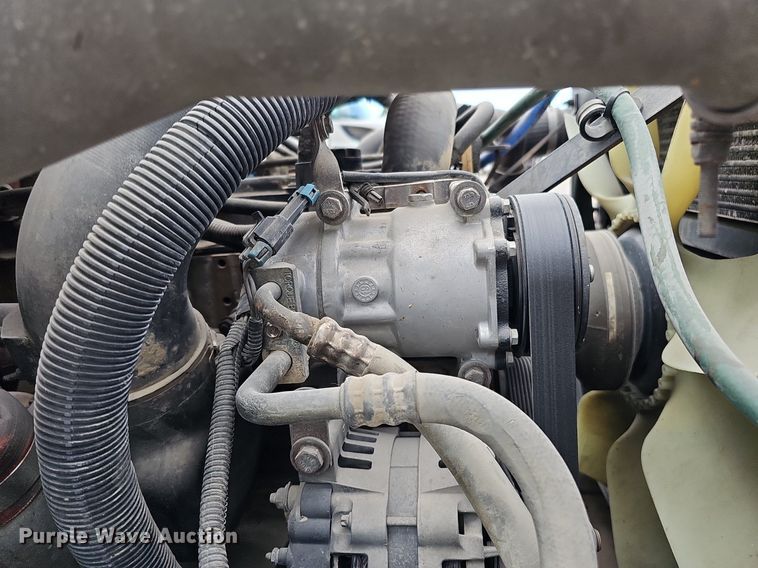 image for item MH9394 2007 Kenworth T300  truck cab and chassis