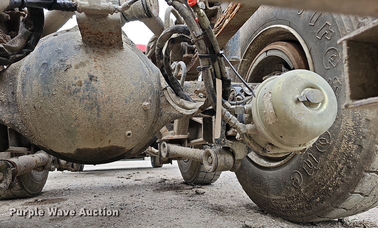 image for item MH9394 2007 Kenworth T300  truck cab and chassis