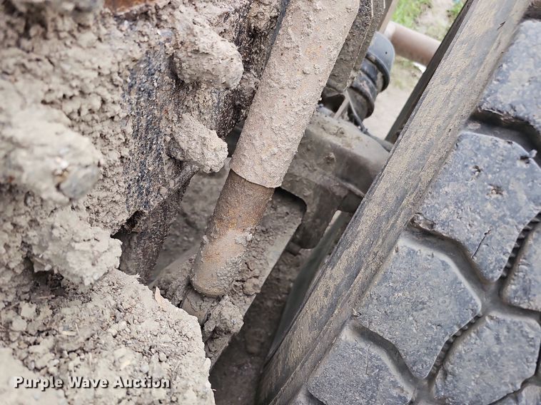 image for item MH9394 2007 Kenworth T300  truck cab and chassis