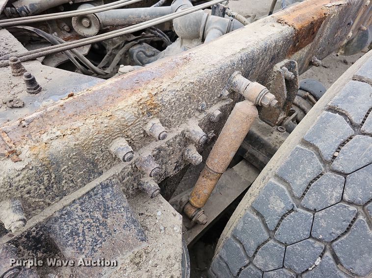 image for item MH9394 2007 Kenworth T300  truck cab and chassis