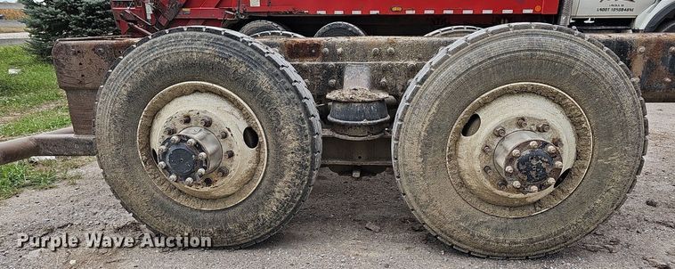 image for item MH9394 2007 Kenworth T300  truck cab and chassis