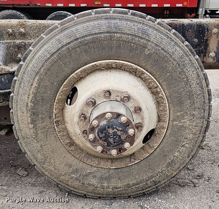 image for item MH9394 2007 Kenworth T300  truck cab and chassis