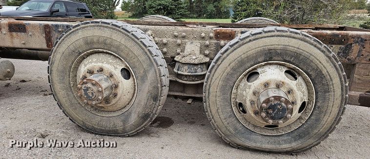 image for item MH9394 2007 Kenworth T300  truck cab and chassis