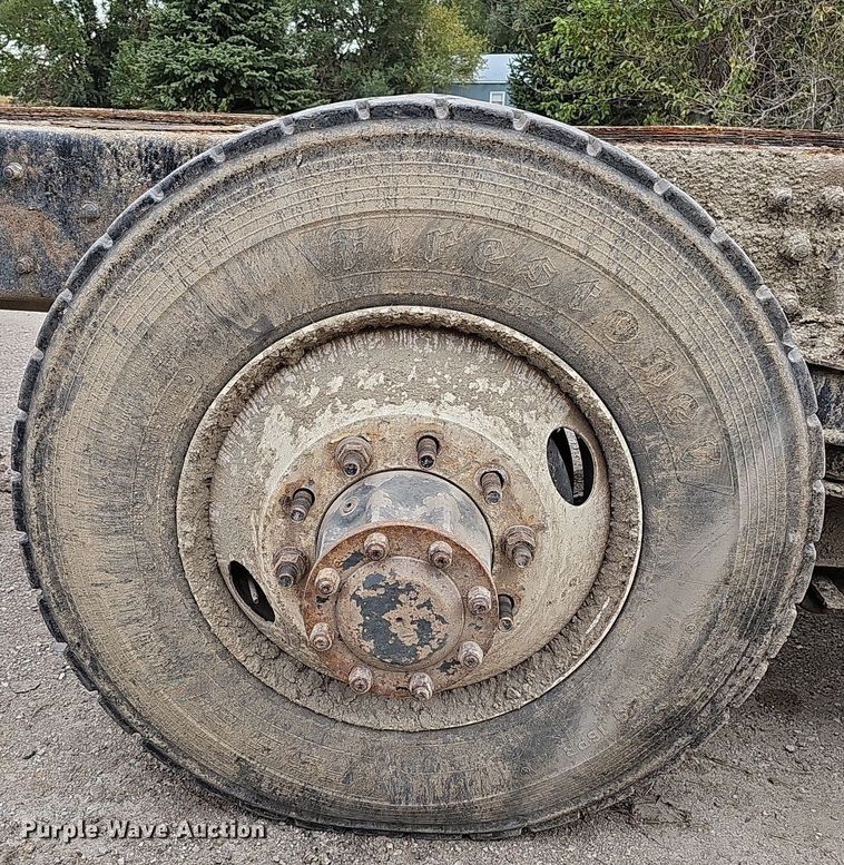 image for item MH9394 2007 Kenworth T300  truck cab and chassis