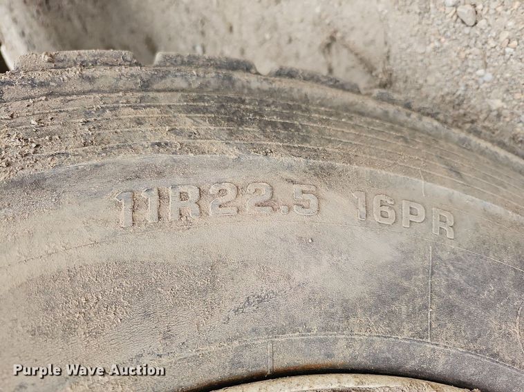 image for item MH9394 2007 Kenworth T300  truck cab and chassis