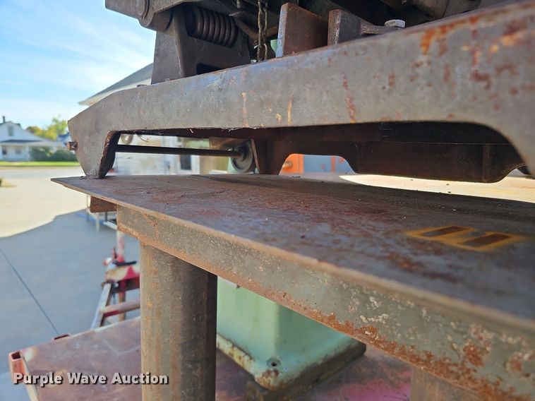 image for item MH9417 Tools