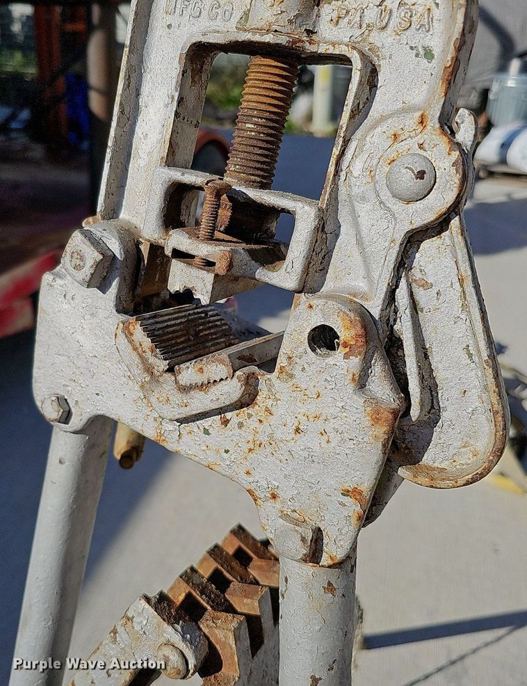 image for item MH9417 Tools