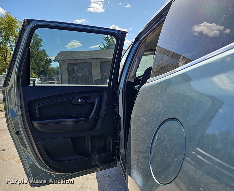 image for item MH9431 2009 Chevrolet Traverse LT  SUV