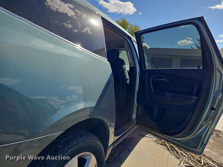 image for item MH9431 2009 Chevrolet Traverse LT  SUV