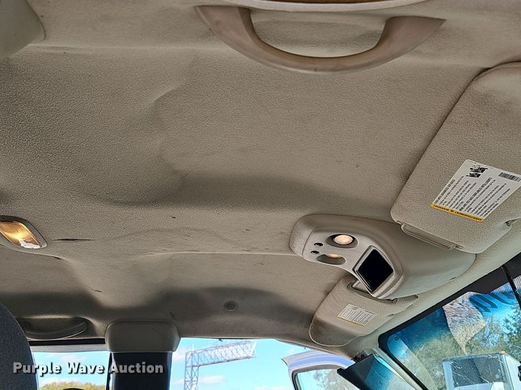 image for item MH9438 2004 Chevrolet Silverado 1500  Ext. Cab pickup truck