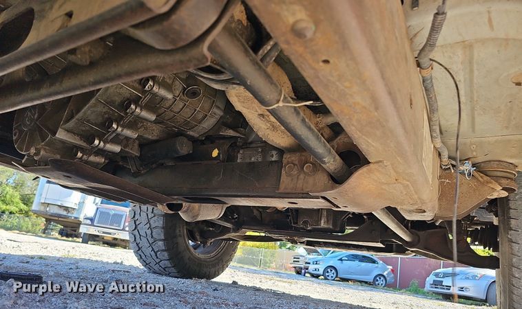 image for item MH9438 2004 Chevrolet Silverado 1500  Ext. Cab pickup truck