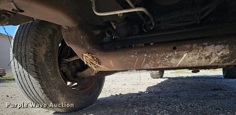 image for item MH9438 2004 Chevrolet Silverado 1500  Ext. Cab pickup truck