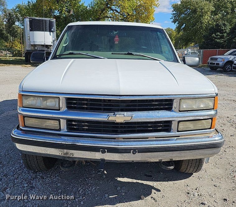 image for item MH9440 1999 Chevrolet Tahoe LS  SUV