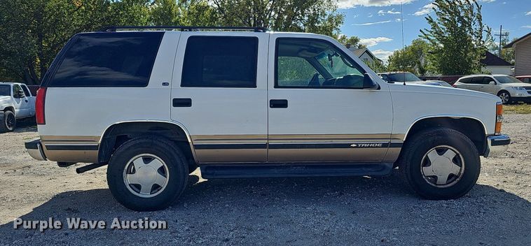 image for item MH9440 1999 Chevrolet Tahoe LS  SUV
