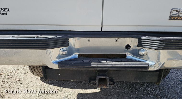 image for item MH9440 1999 Chevrolet Tahoe LS  SUV