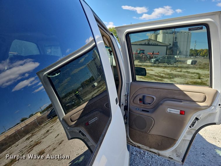 image for item MH9440 1999 Chevrolet Tahoe LS  SUV