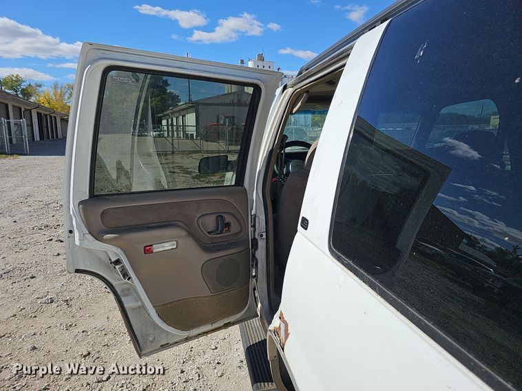 image for item MH9440 1999 Chevrolet Tahoe LS  SUV