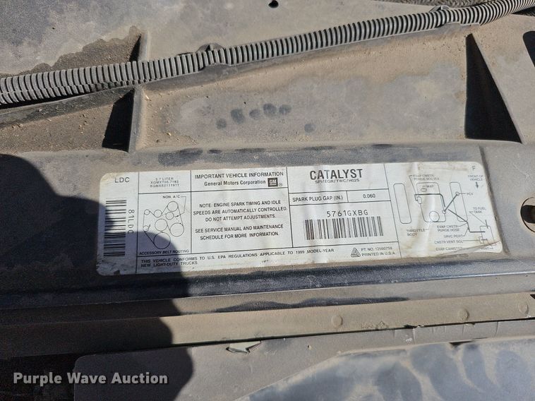 image for item MH9440 1999 Chevrolet Tahoe LS  SUV