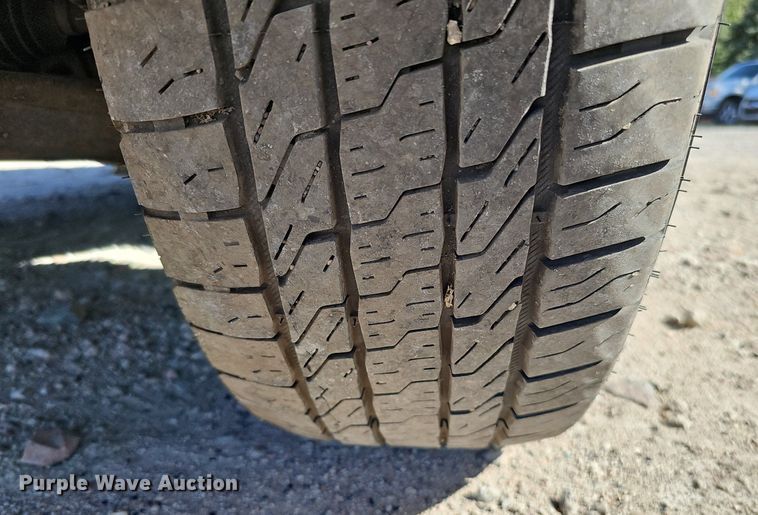 image for item MH9440 1999 Chevrolet Tahoe LS  SUV