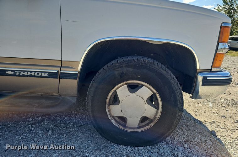 image for item MH9440 1999 Chevrolet Tahoe LS  SUV