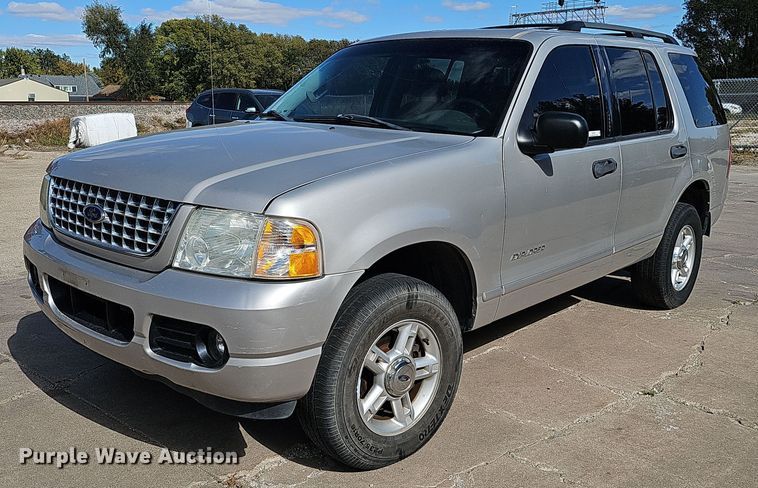 image for item MH9441 2004 Ford Explorer XLT  SUV
