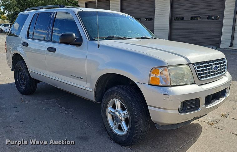 image for item MH9441 2004 Ford Explorer XLT  SUV