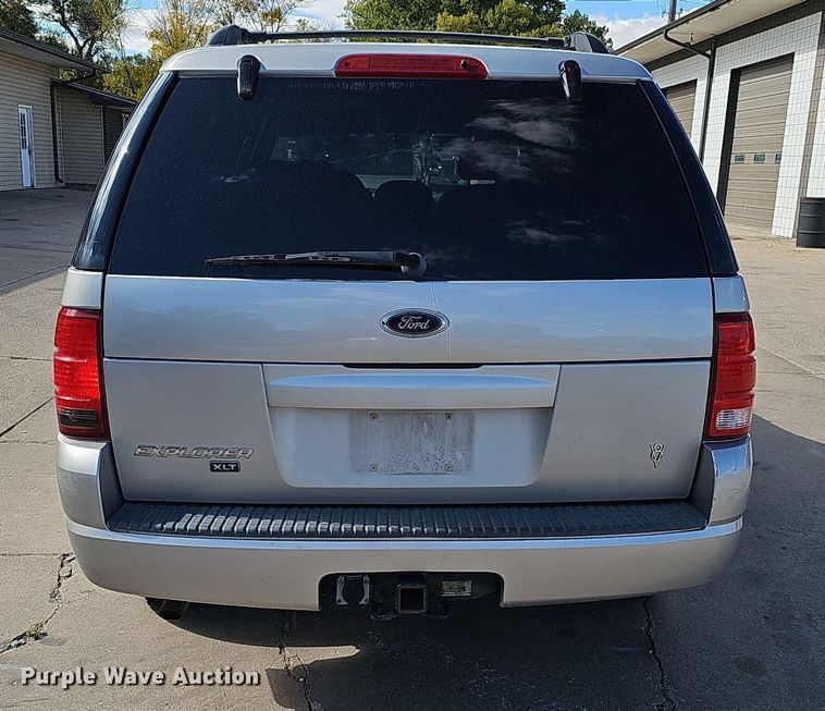 image for item MH9441 2004 Ford Explorer XLT  SUV