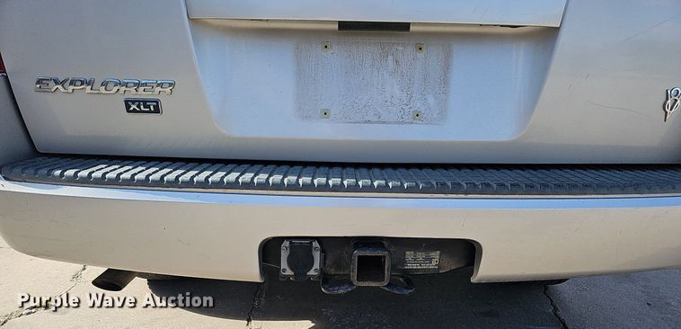 image for item MH9441 2004 Ford Explorer XLT  SUV
