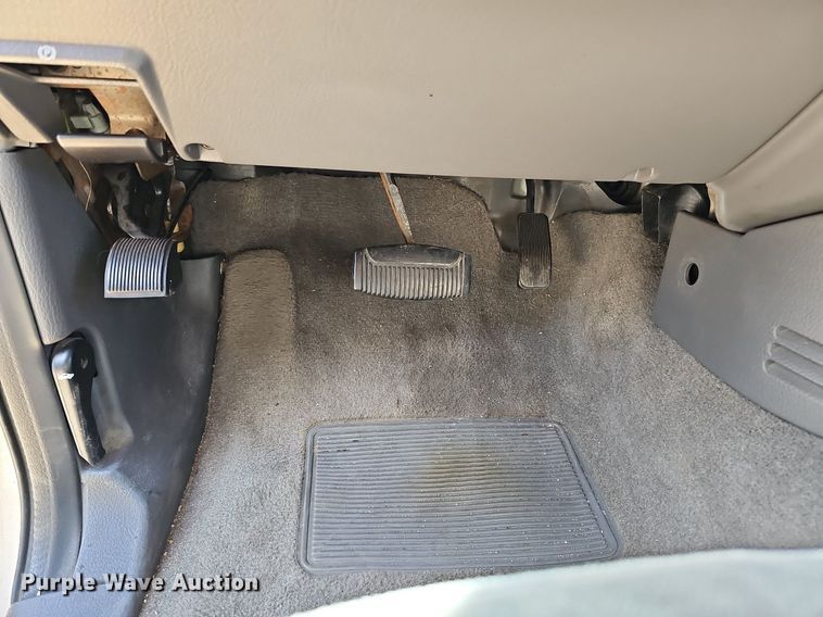 image for item MH9441 2004 Ford Explorer XLT  SUV