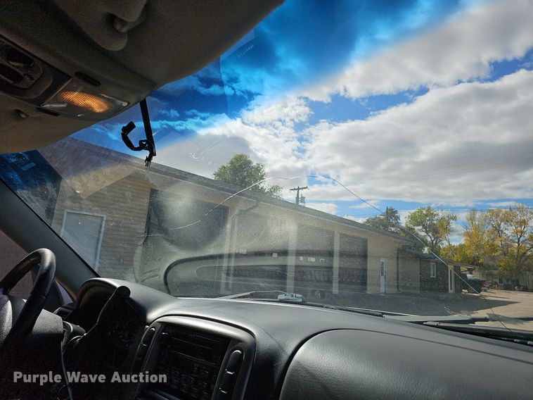 image for item MH9441 2004 Ford Explorer XLT  SUV