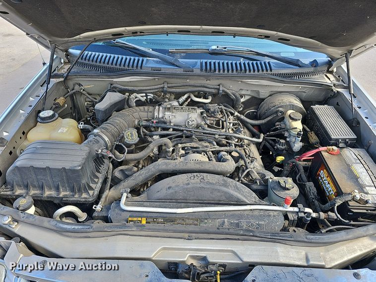 image for item MH9441 2004 Ford Explorer XLT  SUV