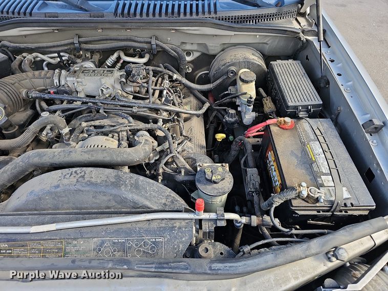 image for item MH9441 2004 Ford Explorer XLT  SUV