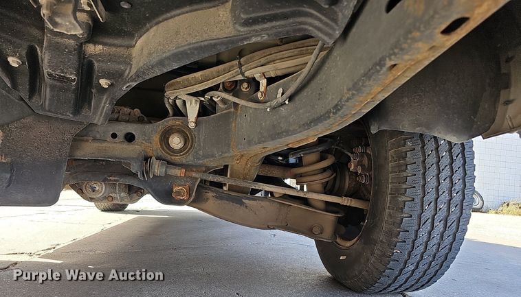 image for item MH9441 2004 Ford Explorer XLT  SUV