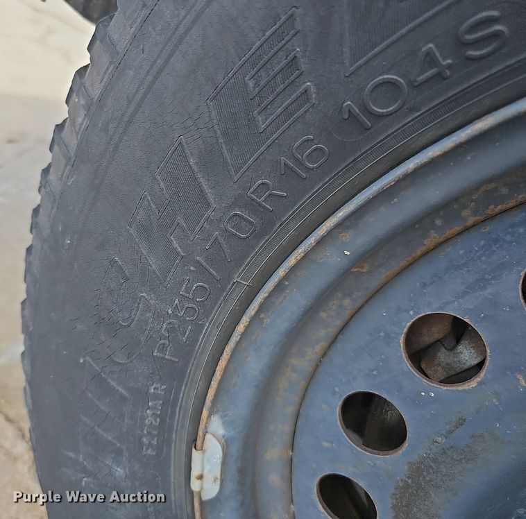 image for item MH9441 2004 Ford Explorer XLT  SUV