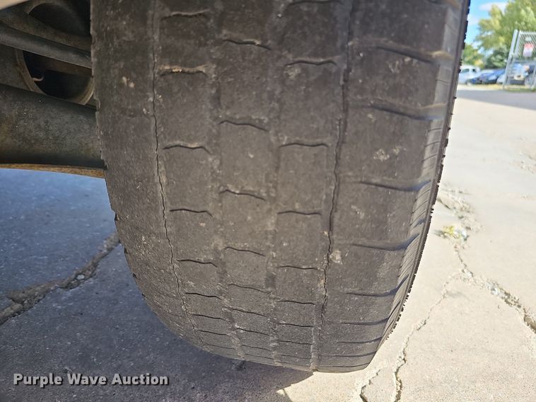 image for item MH9441 2004 Ford Explorer XLT  SUV