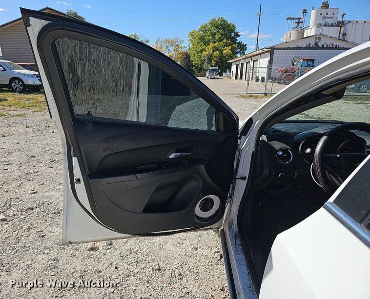 image for item MH9442 2012 Chevrolet Cruze LT