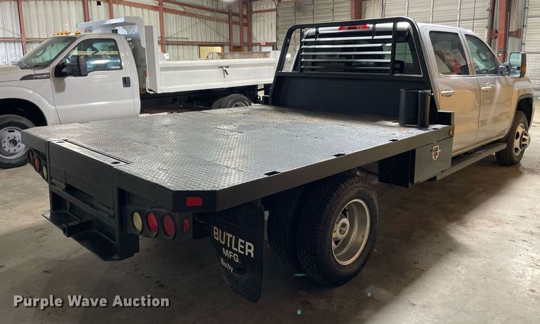 image for item MI9740 2016 GMC Sierra 3500HD  Crew Cab bale bed pickup truck