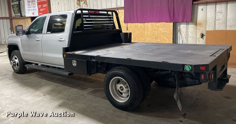 image for item MI9740 2016 GMC Sierra 3500HD  Crew Cab bale bed pickup truck