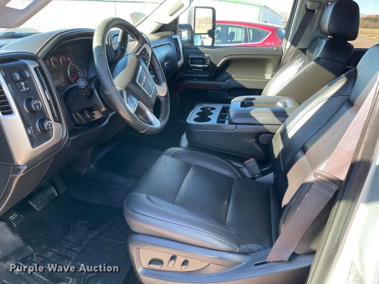 image for item MI9740 2016 GMC Sierra 3500HD  Crew Cab bale bed pickup truck