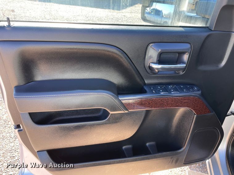 image for item MI9740 2016 GMC Sierra 3500HD  Crew Cab bale bed pickup truck