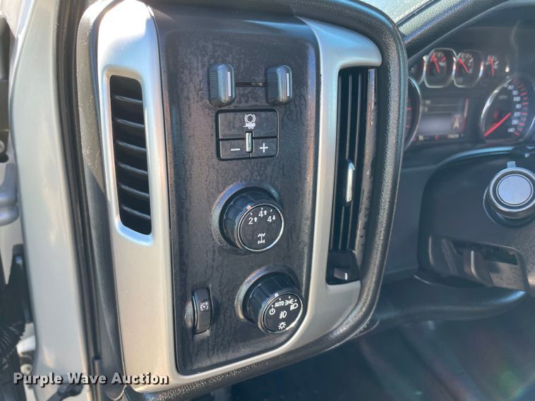 image for item MI9740 2016 GMC Sierra 3500HD  Crew Cab bale bed pickup truck