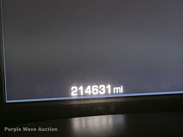 image for item MI9740 2016 GMC Sierra 3500HD  Crew Cab bale bed pickup truck